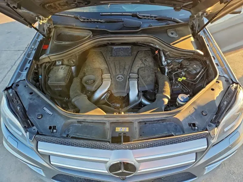 2015 MERCEDES-BENZ GL 550 4MATIC  