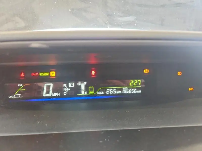2013 TOYOTA PRIUS V THREE  