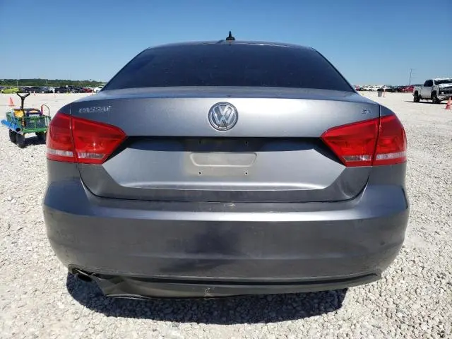 2013 VOLKSWAGEN PASSAT SE  