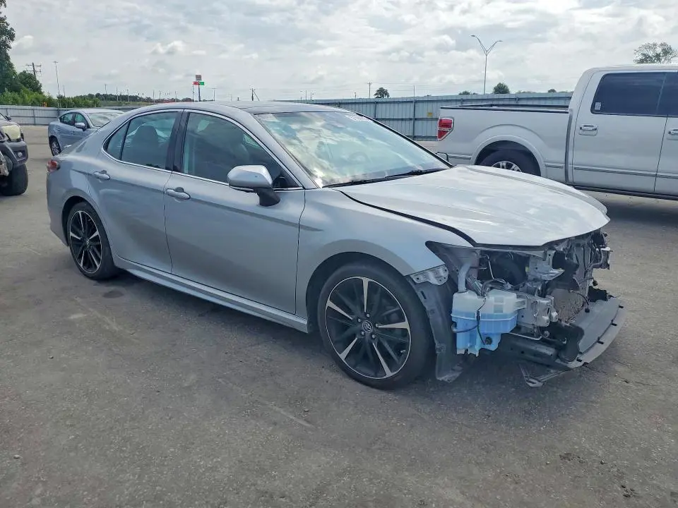 2019 TOYOTA CAMRY XSE V6  