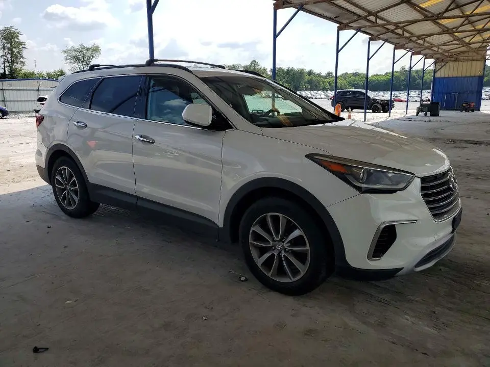 2017 HYUNDAI SANTA FE SE  