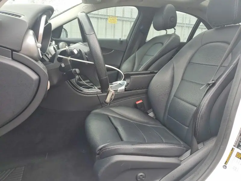 2017 MERCEDES-BENZ C 300  