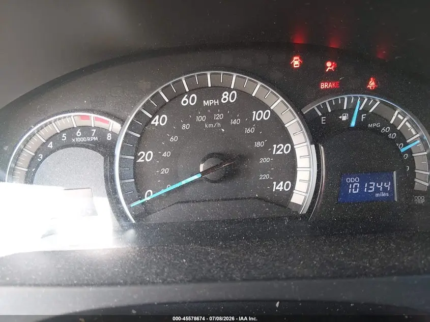 2012 TOYOTA CAMRY SE
