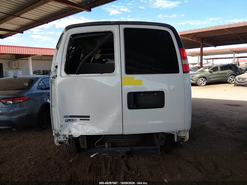 2015 CHEVROLET EXPRESS 3500 LT