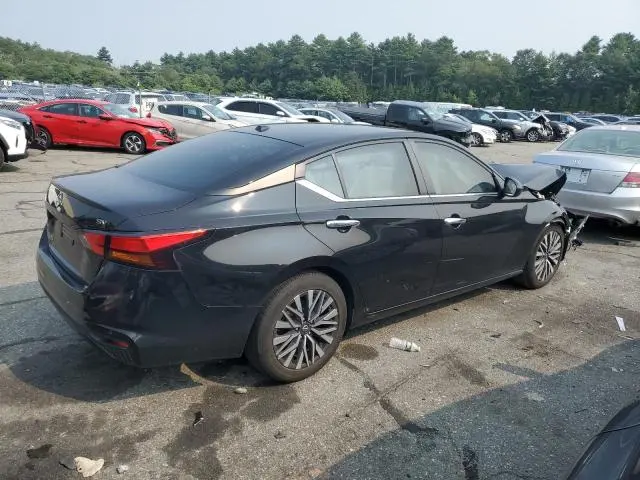 2023 NISSAN ALTIMA SV  
