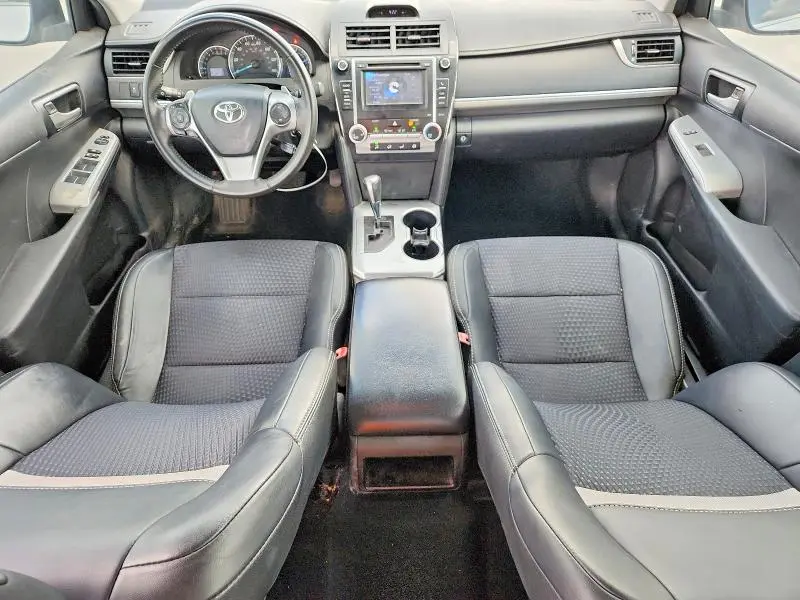 2013 TOYOTA CAMRY SE  
