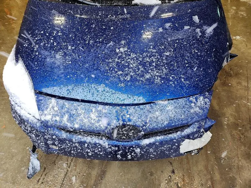 2010 TOYOTA PRIUS III  