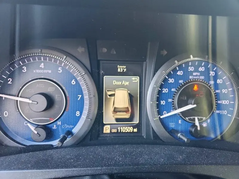 2017 TOYOTA SIENNA XLE 8-PASSENGER  