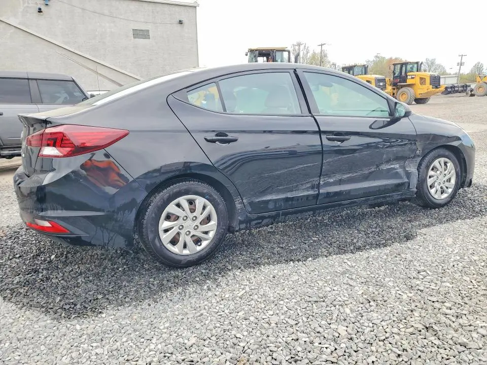 2020 HYUNDAI ELANTRA SE  