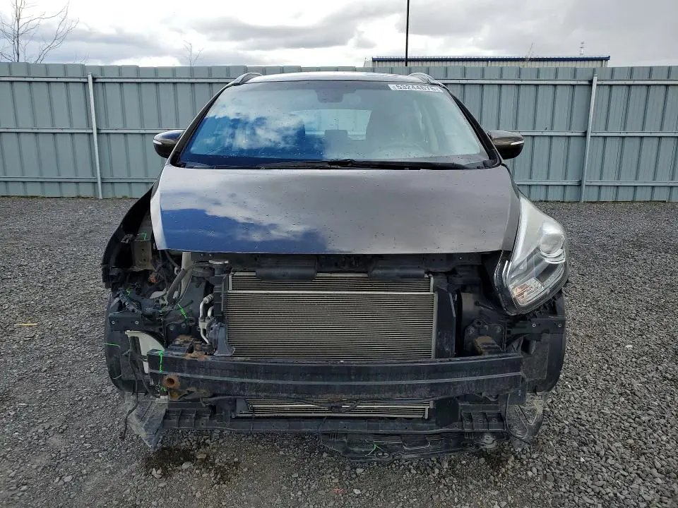 2014 KIA RONDO EX  