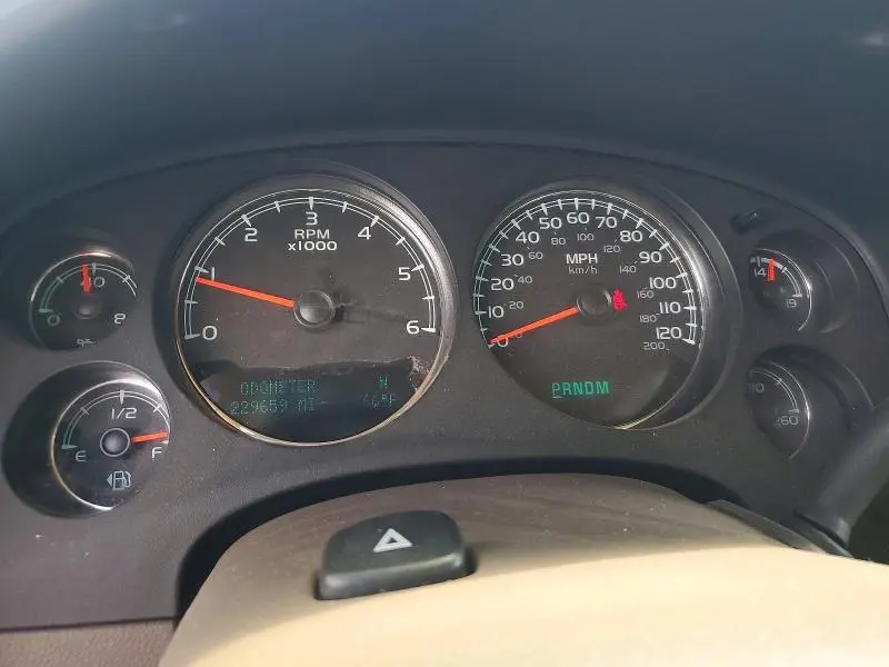 2013 CHEVROLET SUBURBAN K1500 LT  