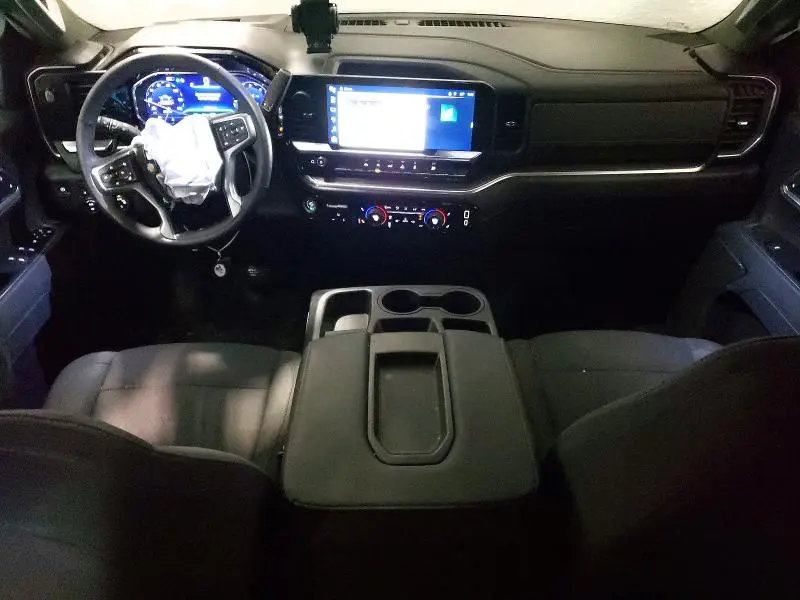 2025 CHEVROLET SILVERADO K1500 LT  
