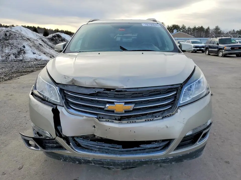 2017 CHEVROLET TRAVERSE LT  