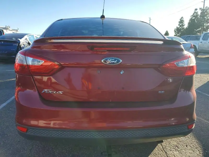 2014 FORD FOCUS SE  