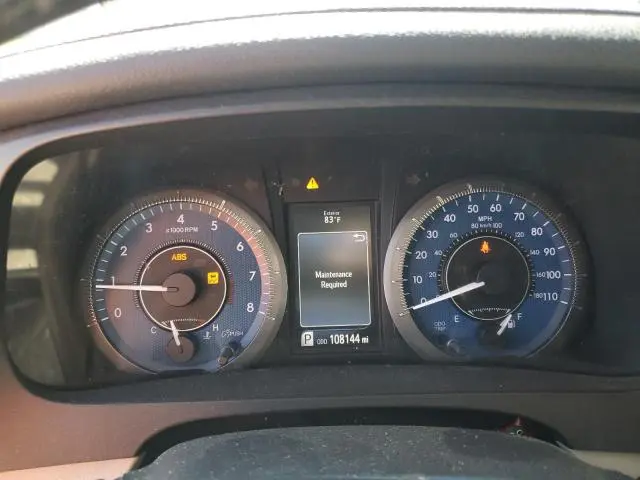 2017 TOYOTA SIENNA XLE  
