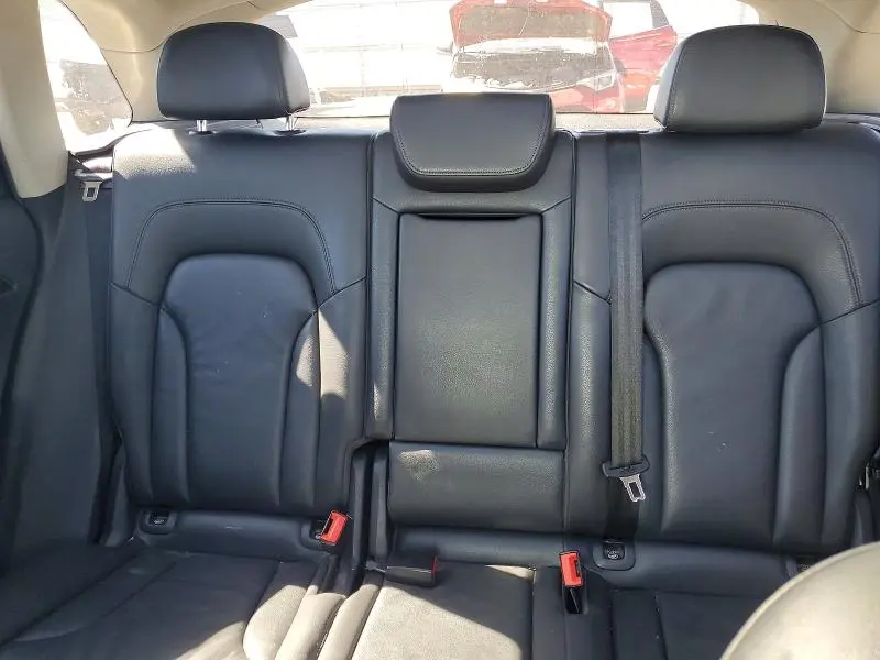 2011 AUDI Q5 PREMIUM  