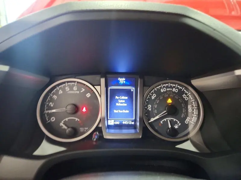 2019 TOYOTA TACOMA SR5 V6  