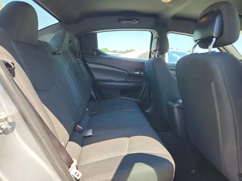 2013 DODGE AVENGER SE  