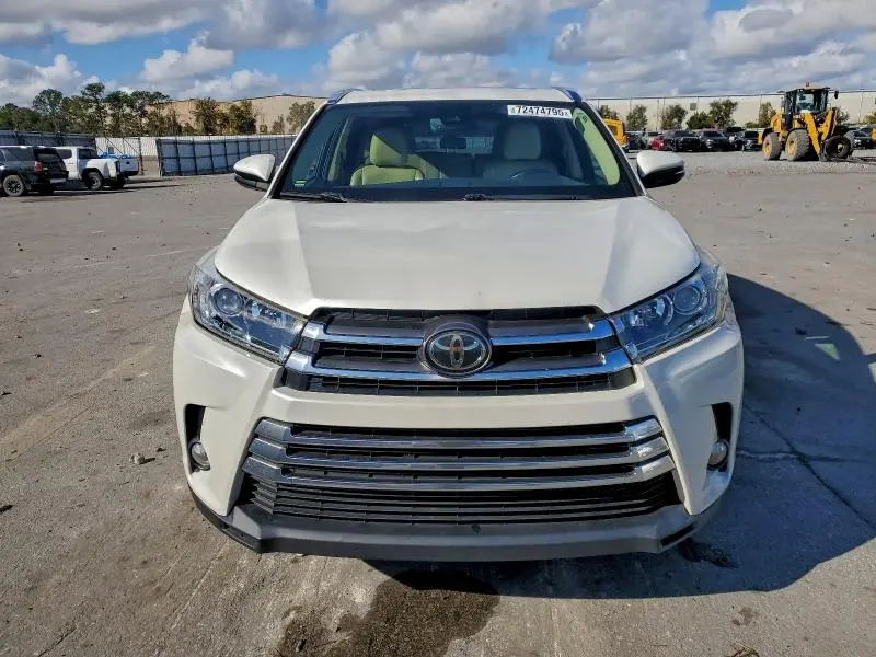 2018 TOYOTA HIGHLANDER LIMITED  
