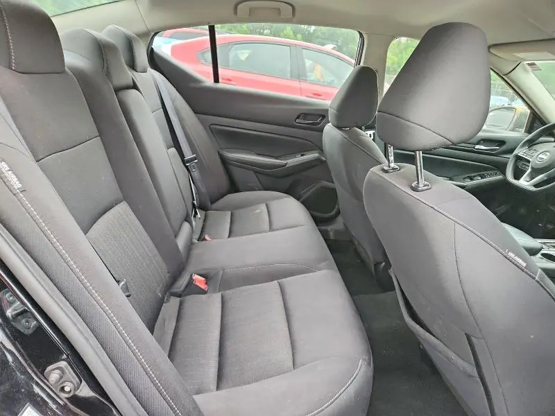 2024 NISSAN ALTIMA SV  