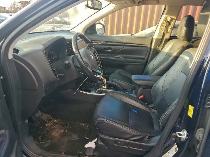 2017 MITSUBISHI OUTLANDER SE  