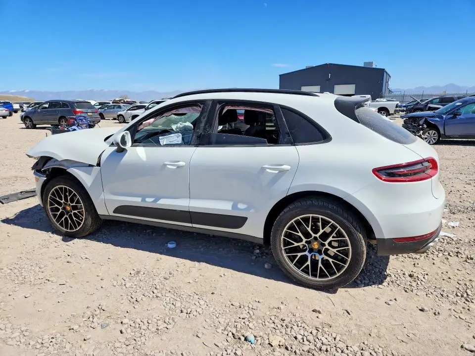 2017 PORSCHE MACAN S  
