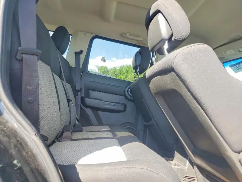 2010 DODGE NITRO SE  