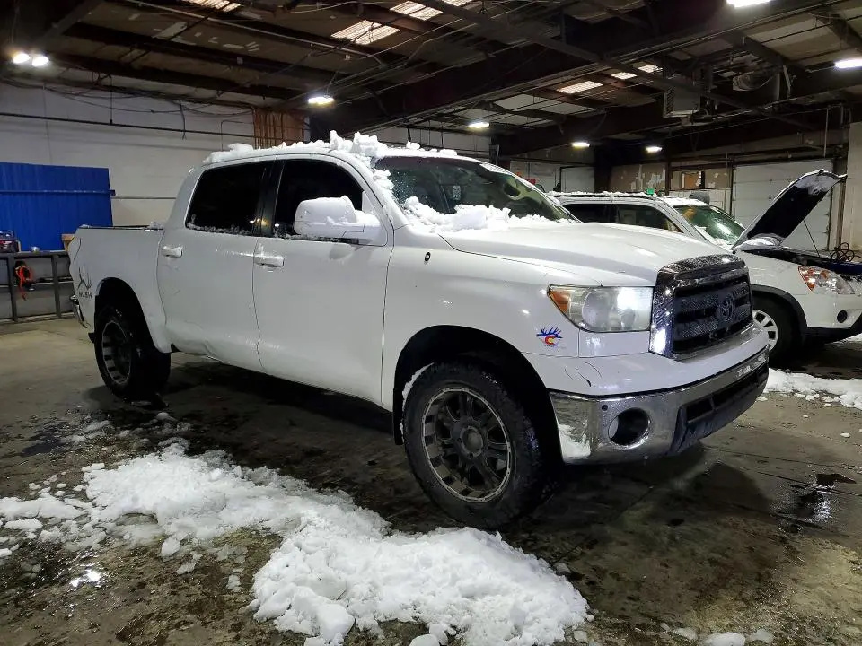 2010 TOYOTA TUNDRA CREWMAX SR5  