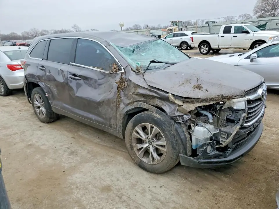 2016 TOYOTA HIGHLANDER LE PLUS  