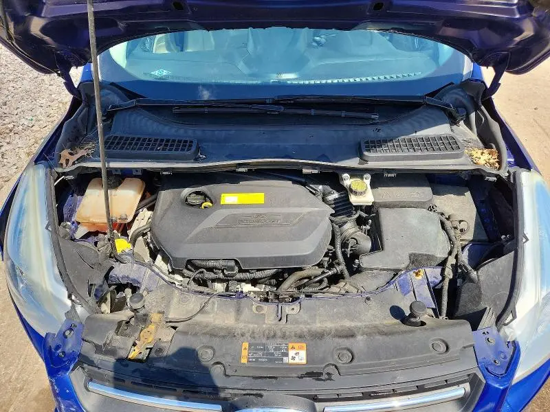 2016 FORD ESCAPE SE  