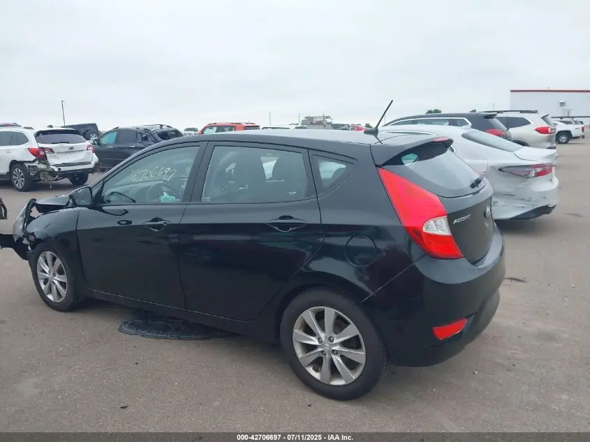 2014 HYUNDAI ACCENT SE