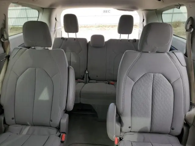 2017 CHRYSLER PACIFICA LX  