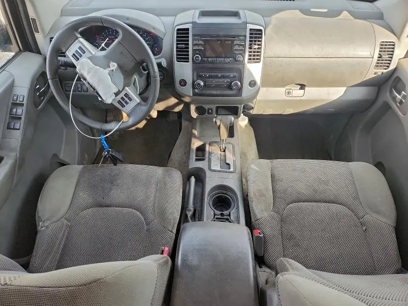 2013 NISSAN FRONTIER S  