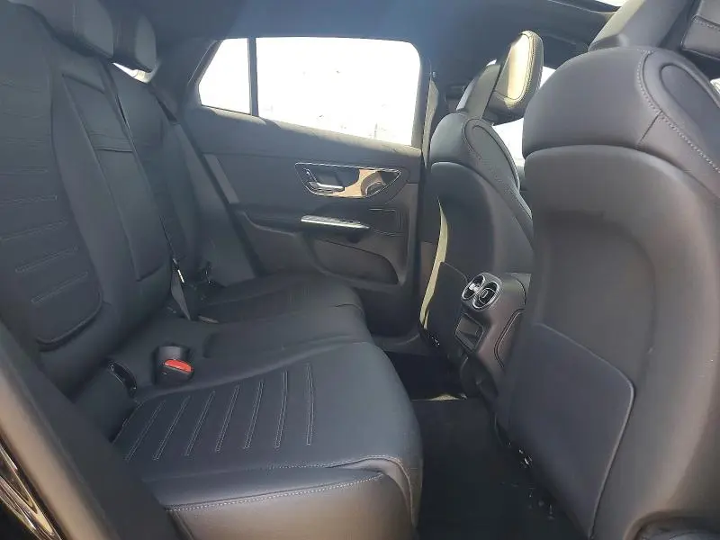 2025 MERCEDES-BENZ GLC COUPE 300 4MATIC  