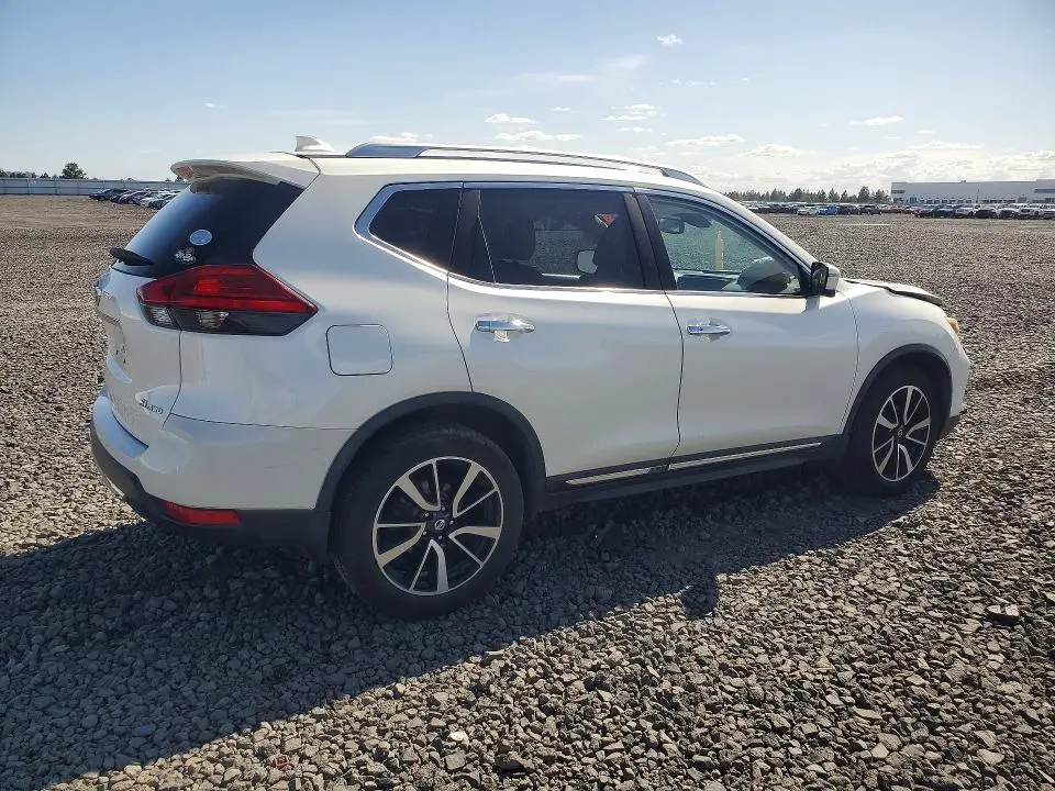 2017 NISSAN ROGUE SL  