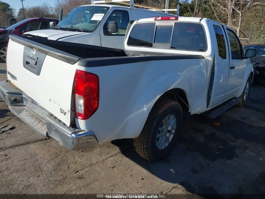 2017 NISSAN FRONTIER SV