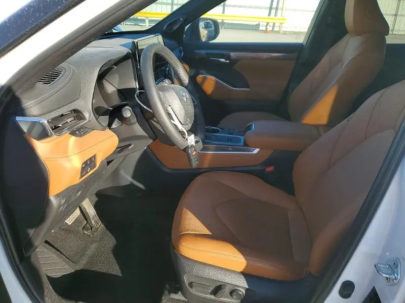 2024 TOYOTA HIGHLANDER HYBRID LIMITED  