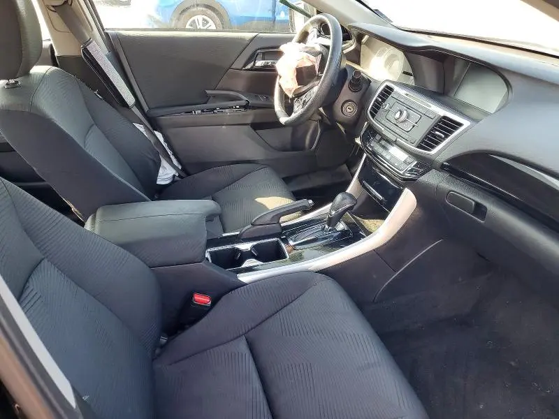 2017 HONDA ACCORD LX  