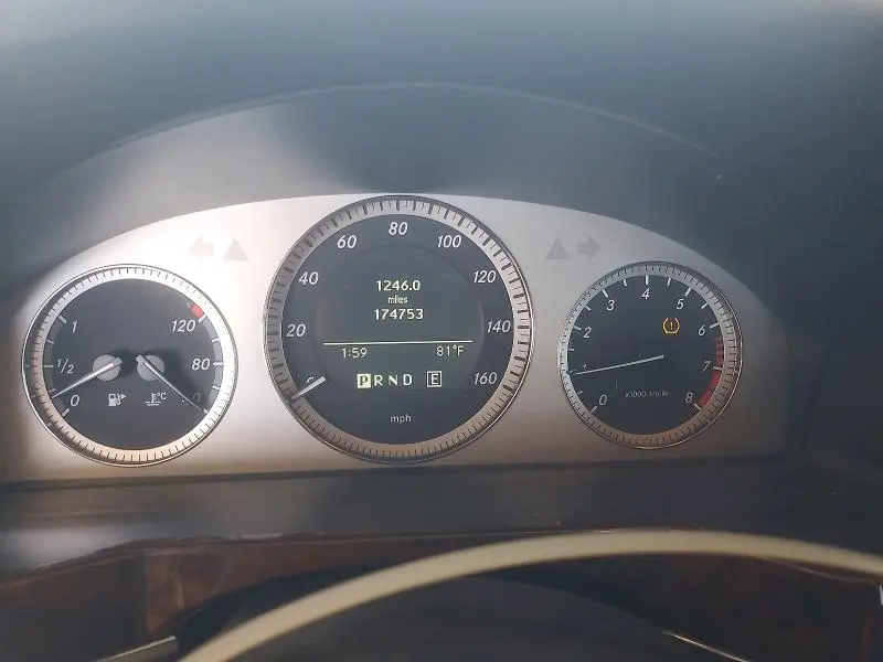 2011 MERCEDES-BENZ GLK 350  