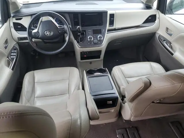 2015 TOYOTA SIENNA XLE  