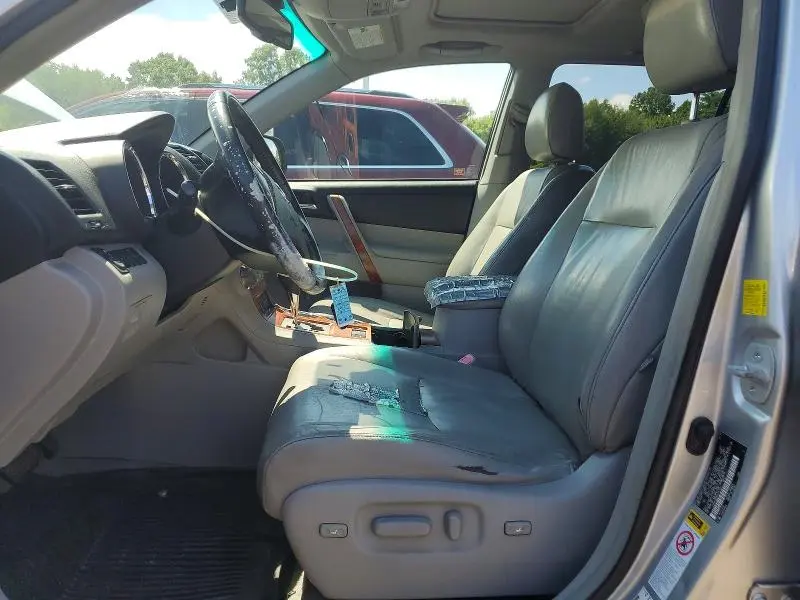 2010 TOYOTA HIGHLANDER LIMITED  