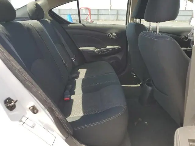 2017 NISSAN VERSA S  