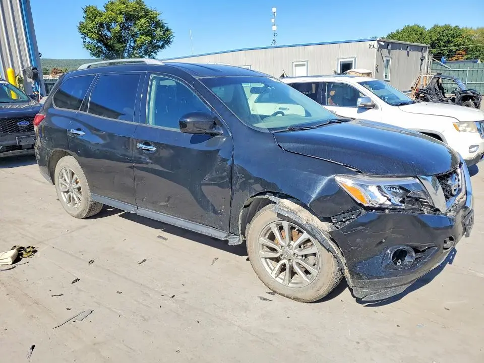 2014 NISSAN PATHFINDER SV  