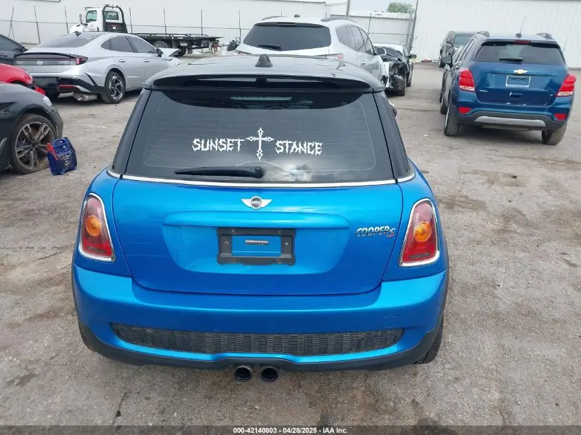 2010 MINI COOPER S  