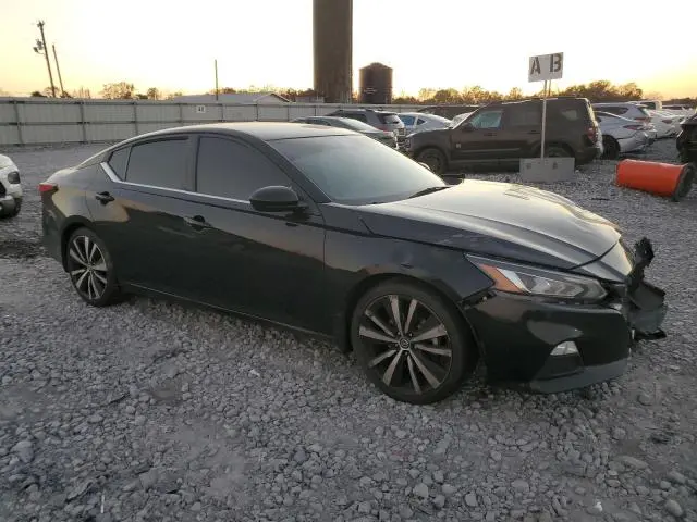 2021 NISSAN ALTIMA SR  