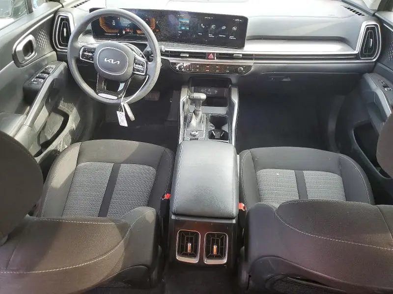 2024 KIA SORENTO LX  