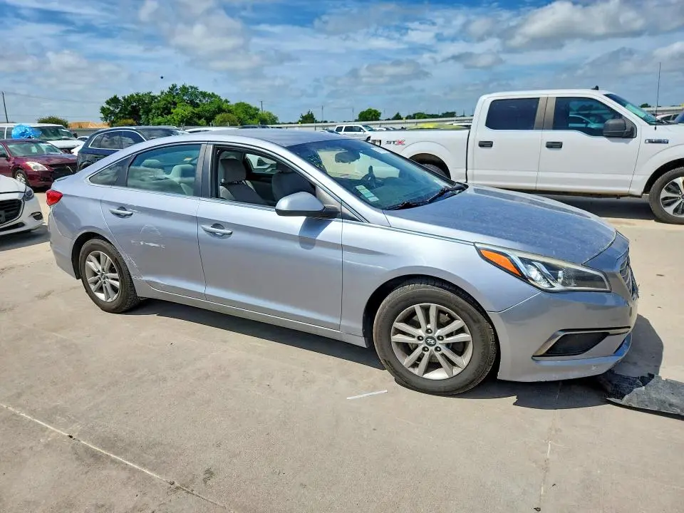 2016 HYUNDAI SONATA SE  