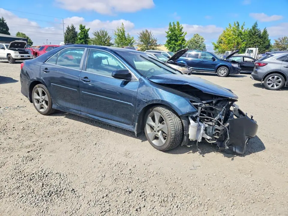 2014 TOYOTA CAMRY SE V6  