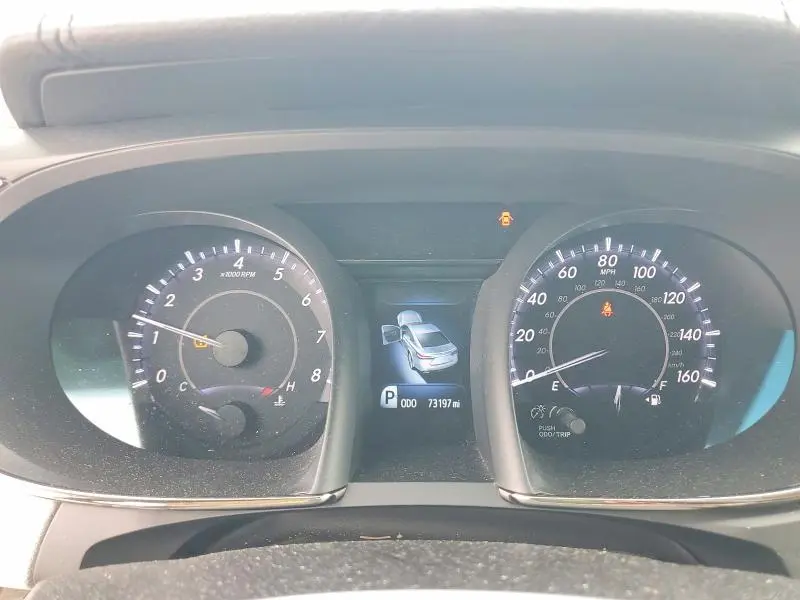 2017 TOYOTA AVALON LIMITED  