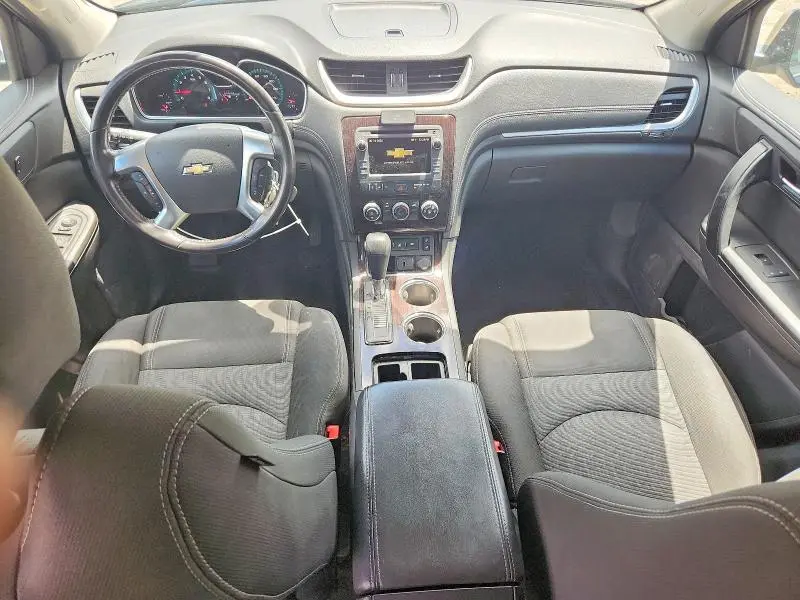 2017 CHEVROLET TRAVERSE LT  